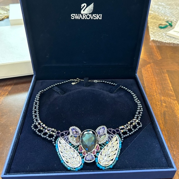 Swarovski parade necklace - Picture 8 of 8